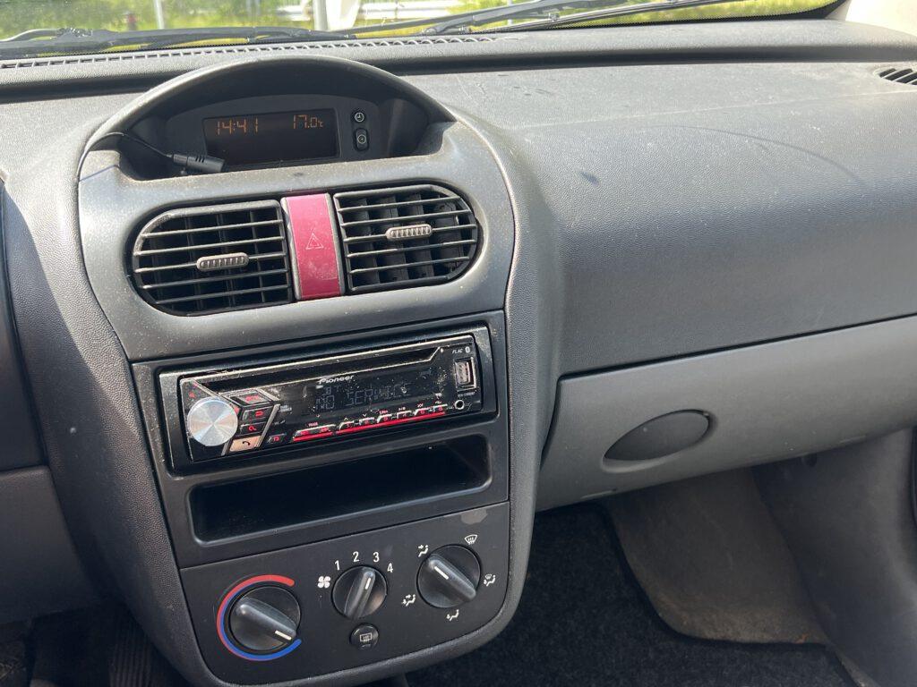 Opel Corsa 1.2 Benzine